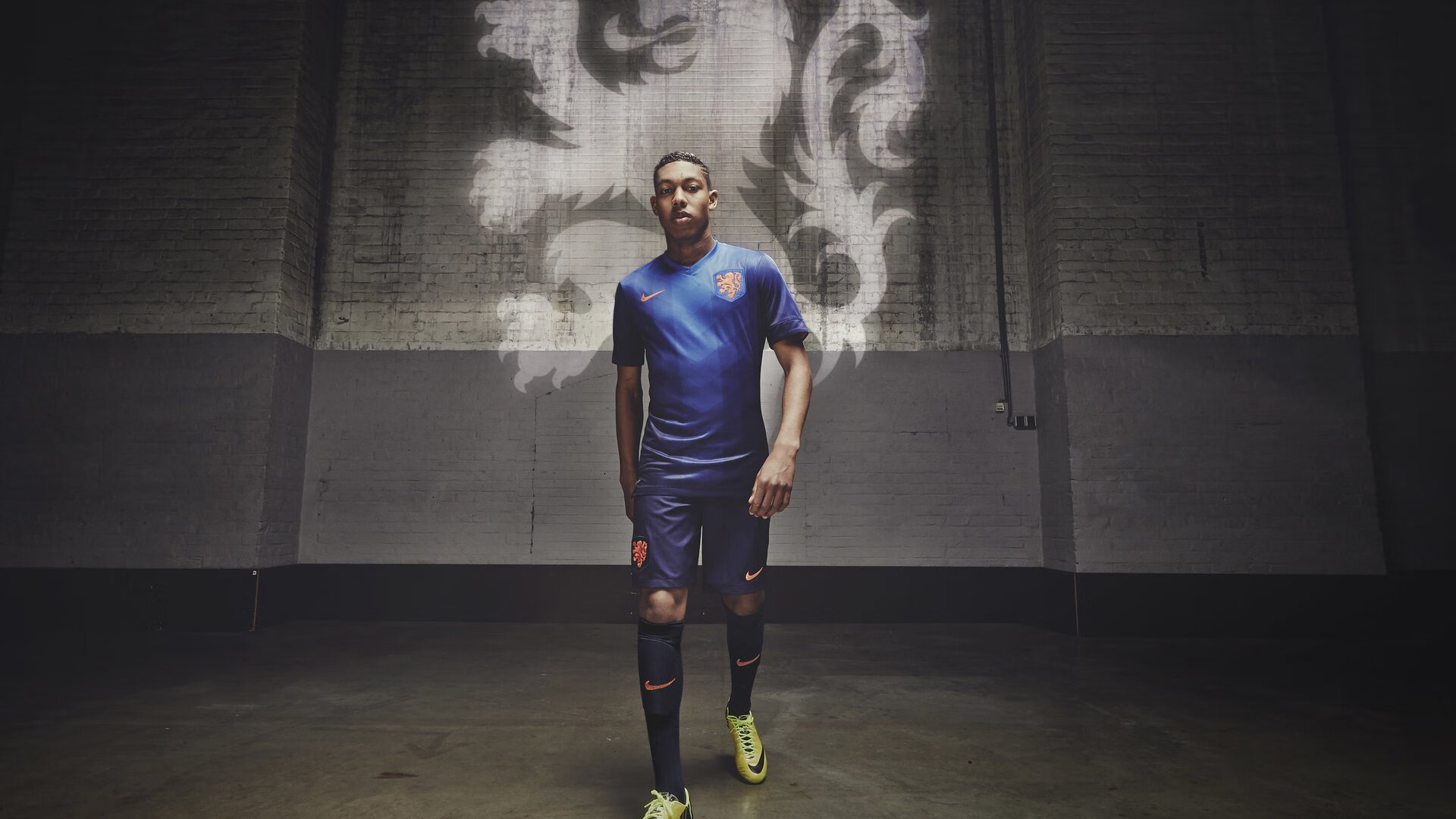 开云体育APP-“雪原冠军：白色王者的荣耀战役”，白色雪原是什么短语类型