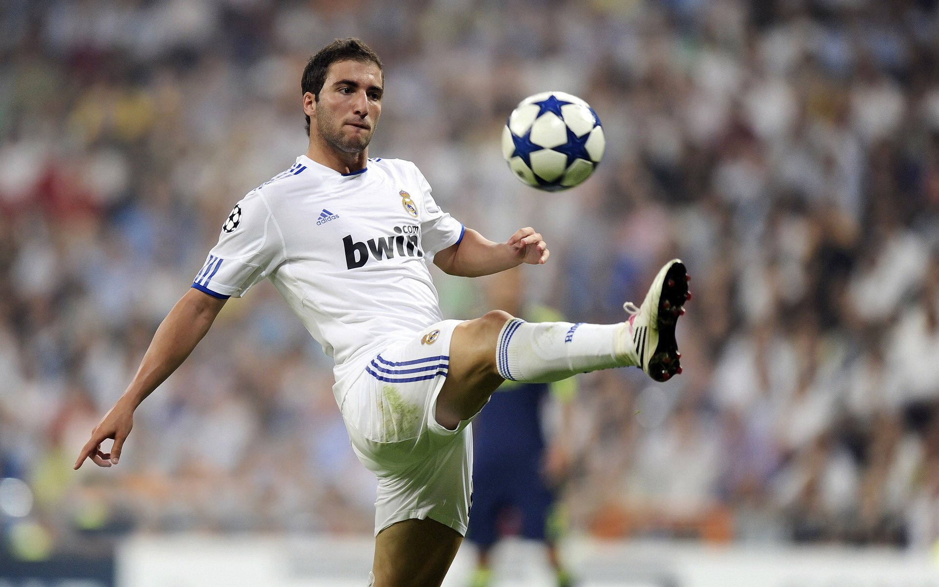 公牛击败步行者，抢七大战中德罗赞连续抢断建功，公牛招募罗德曼