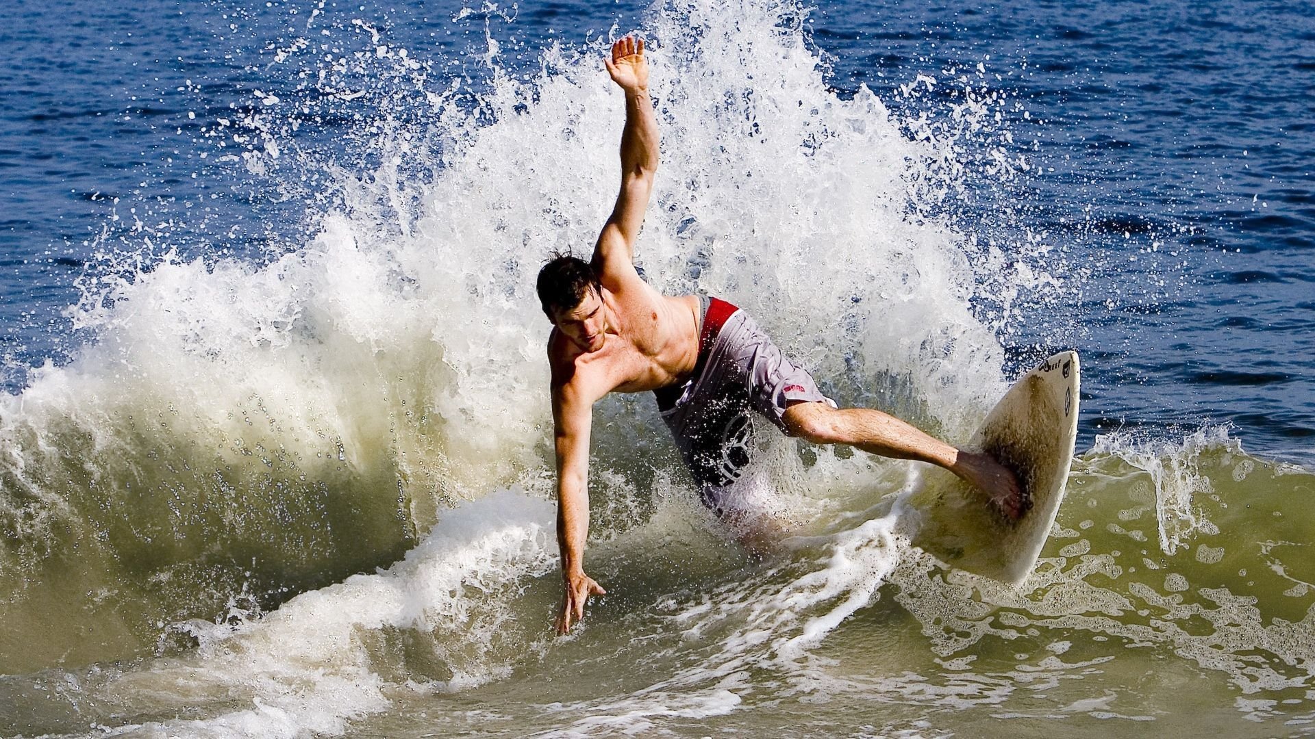 勇士再度上演经典反超胜利，勇士精彩集锦